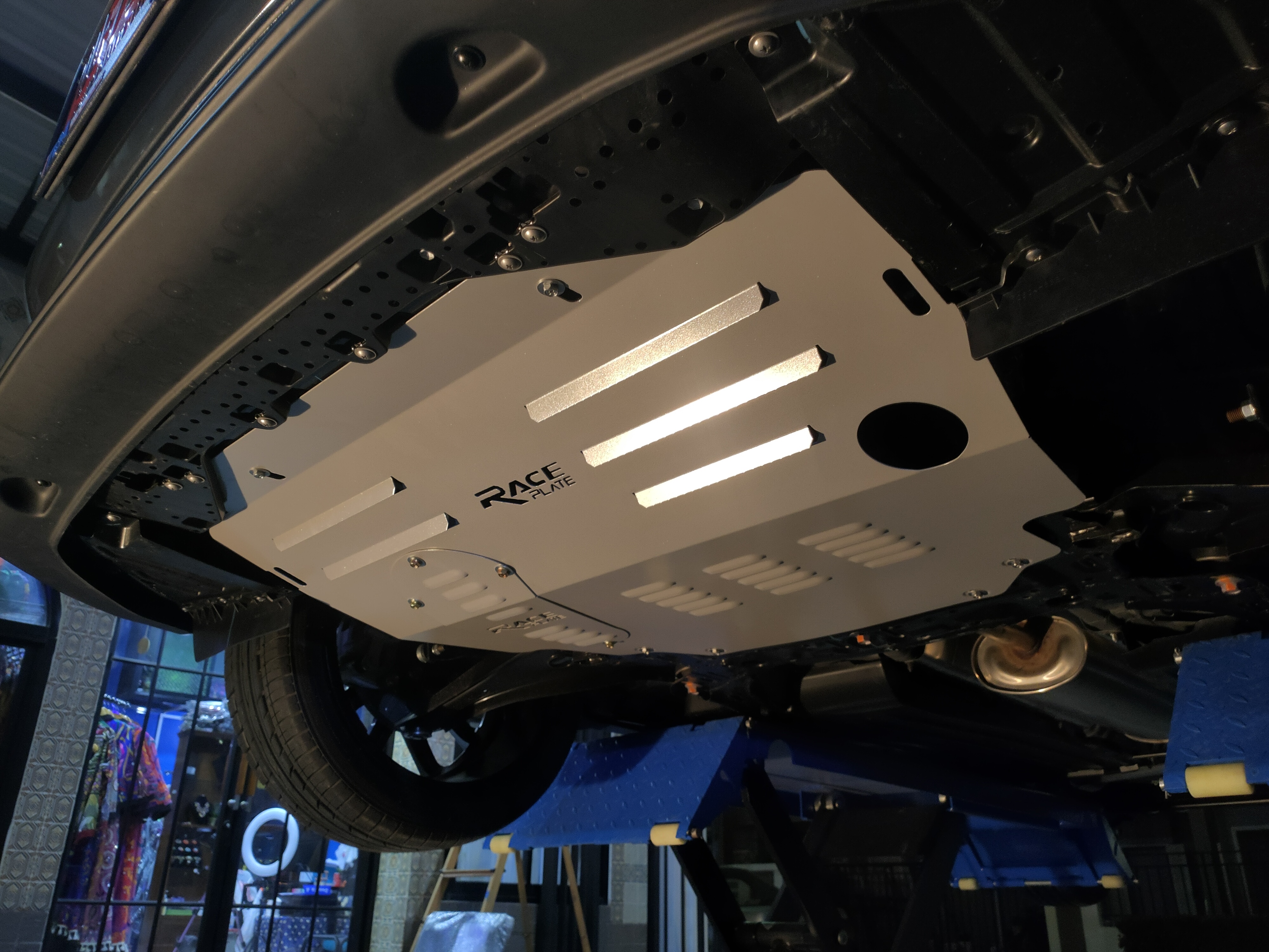 แผ่นปิดใต้ห้องเครื่องอลูมิเนียม Suzuki New Swift 2018-2023 Raceplate_Undertray