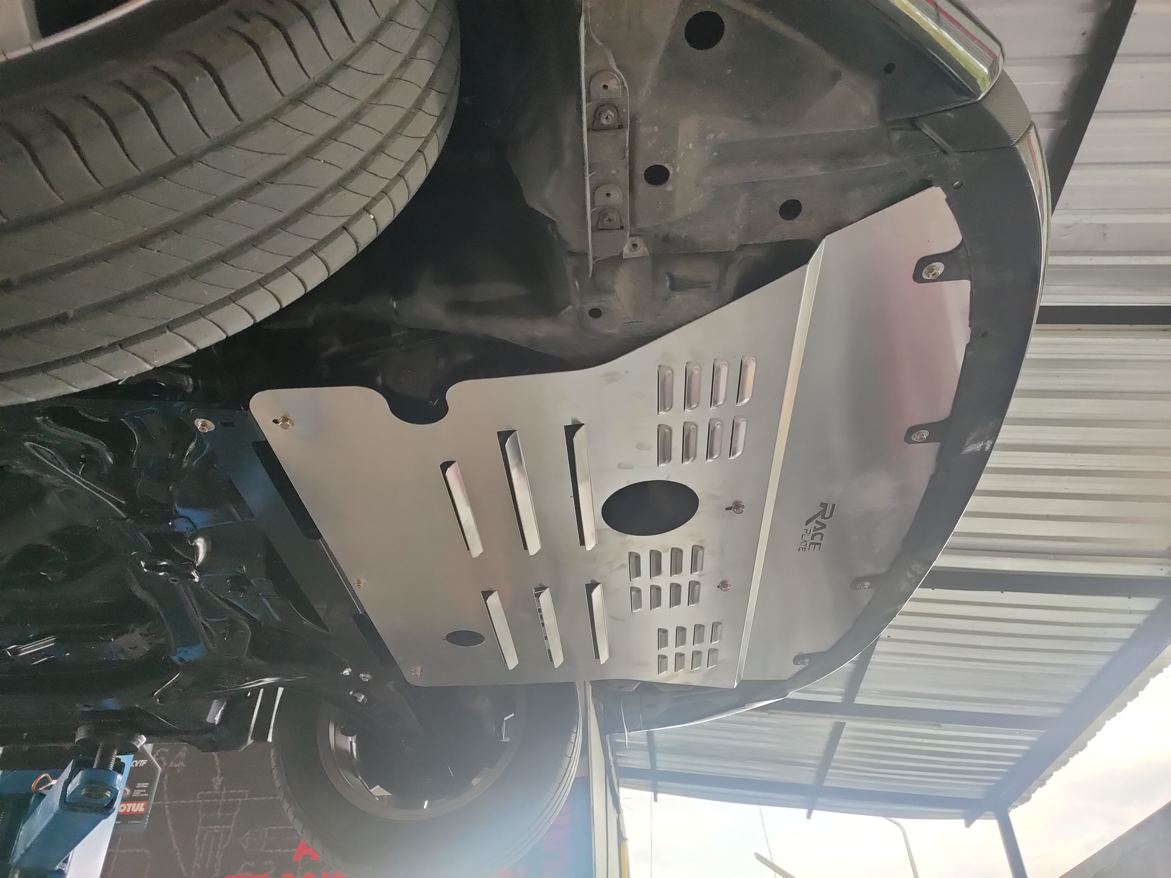 แผ่นปิดใต้ห้องเครื่องอลูมิเนียม Vios 2014, Sienta Raceplate_Undertray