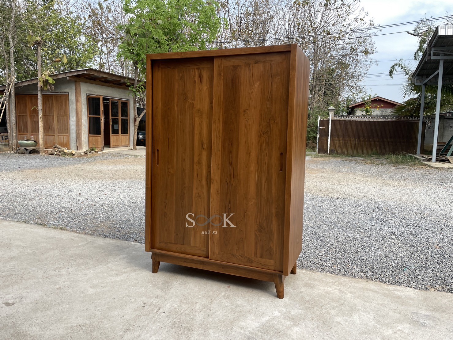 ตู้เสื้อผ้าบานสไลด์โมเดิร์น มีขา สูง 1.8 ม.