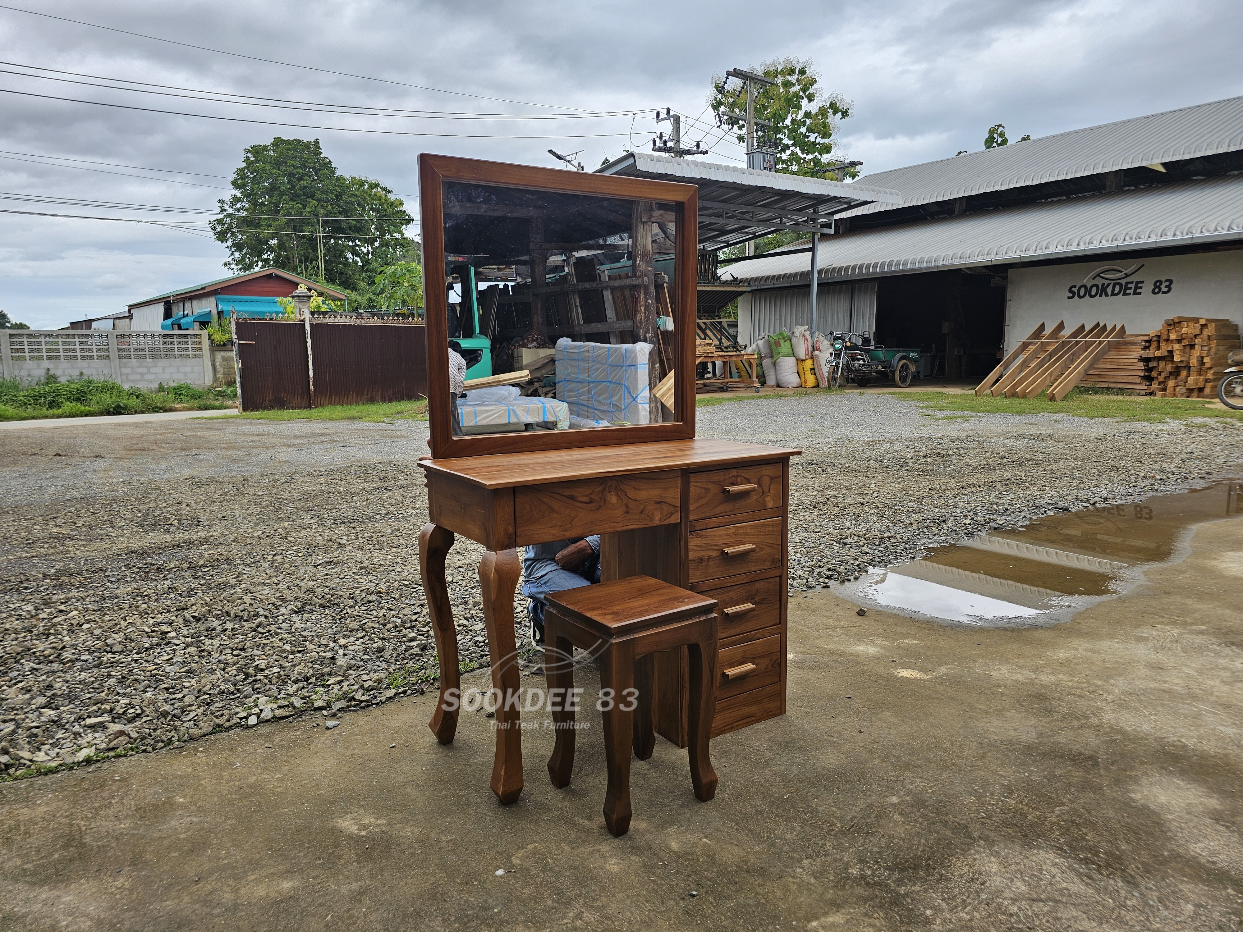 โต๊ะเครื่องแป้งขาหลุยส์ลิ้นชักข้าง