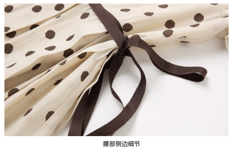 ชุดเดรสใส่ทำงานผ้าโพลีเอสเตอร์ผสมสีครีม ลายจุดสีน้ำตาล ส่งฟรี ems