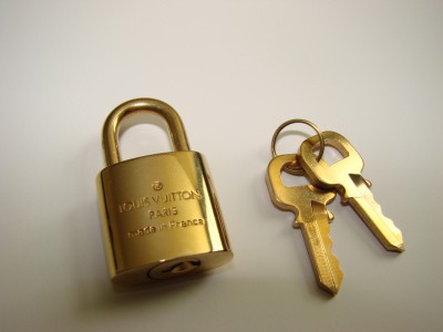 Cape Cod Polishing Cloth 1 ซอง - ผ้าอาบน้ำยาสำหรับเช็ดโลหะเงางาม