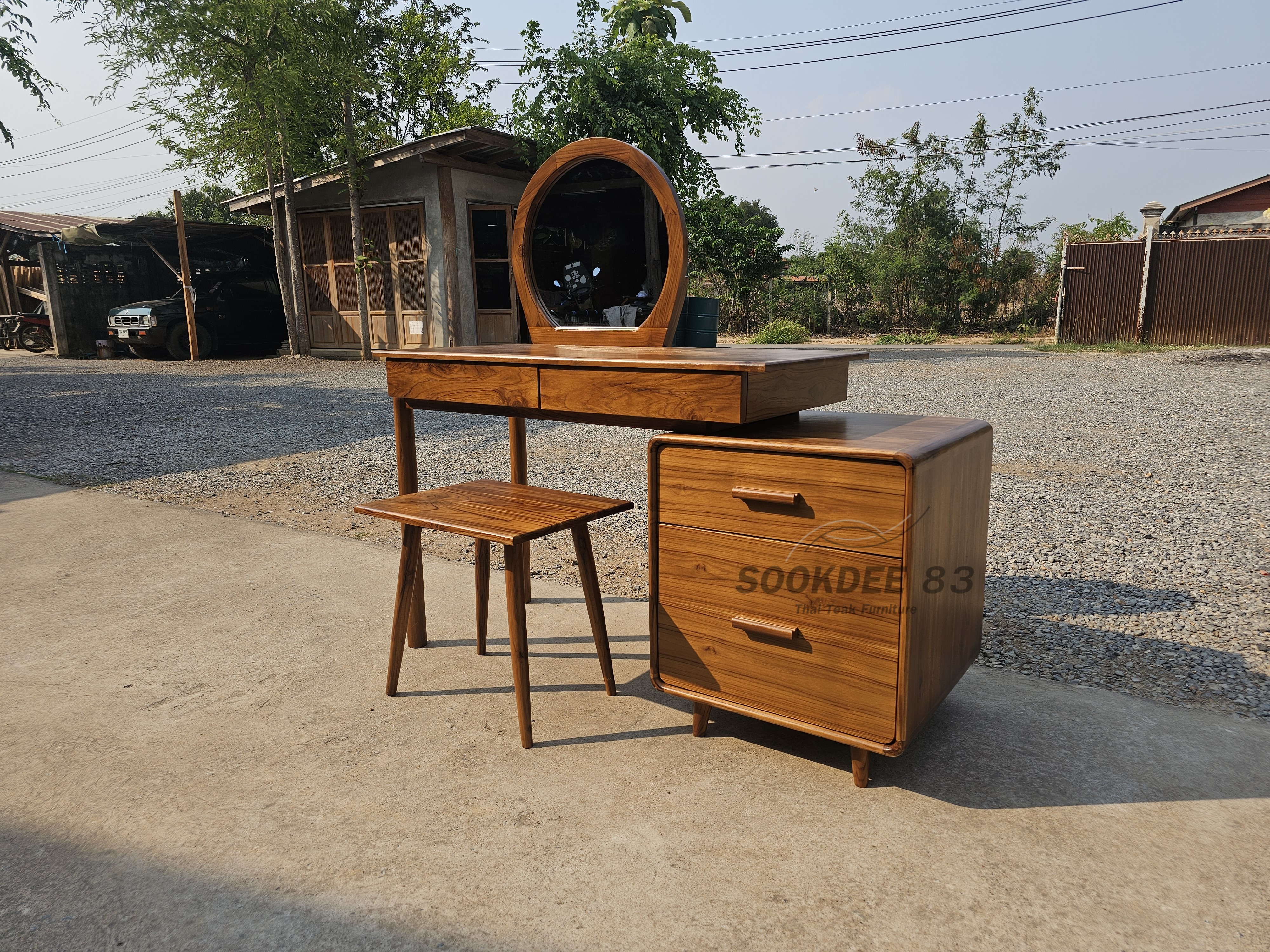 โต๊ะเครื่องแป้งมินิมอลผสมตู้ 2 ลิ้นชัก พร้อมเก้าอี้