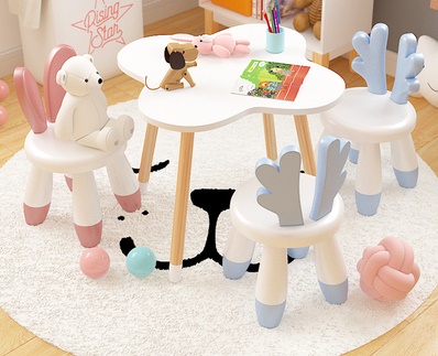 โต๊ะเขียนหนังสือเด็ก โต๊ะทรงก้อนเมฆ พร้อมเก้าอี้คู่ E10912