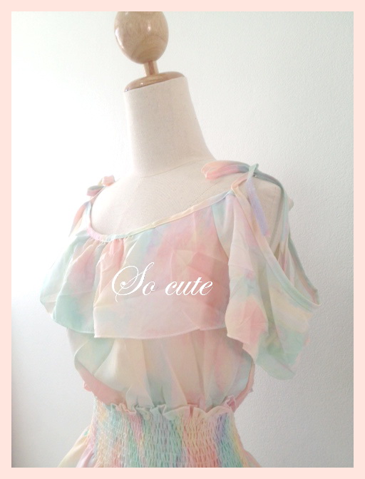 เสื้อผ้าชีฟองเนื้อดี สีลูกกวาด ไหล่สายเดี่ยวแบบผูก ส่งฟรี ems