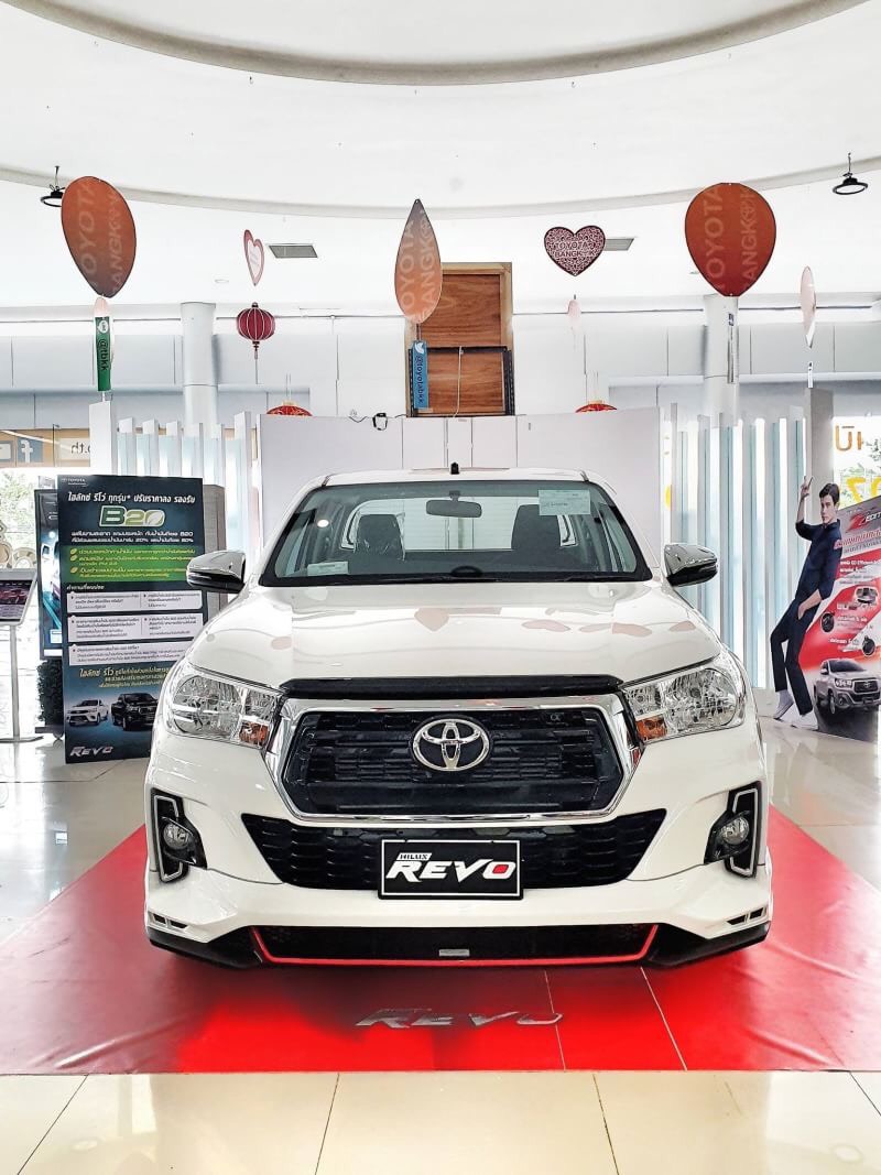 ชุดแต่ง REVO CAB 2018 รุ่น VAZOOMA ชุด 8 ชิ้น