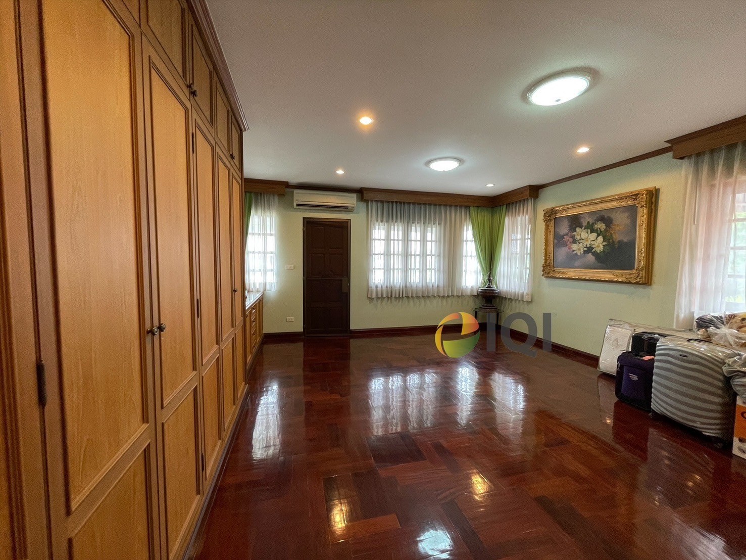 ขายบ้านเดี่ยว 2 ชั้น หมู่บ้านลดาวัลย์ ศรีนครินทร์ หน้าโครงการติดรถไฟฟ้า สถานีศรีแบริ่ง