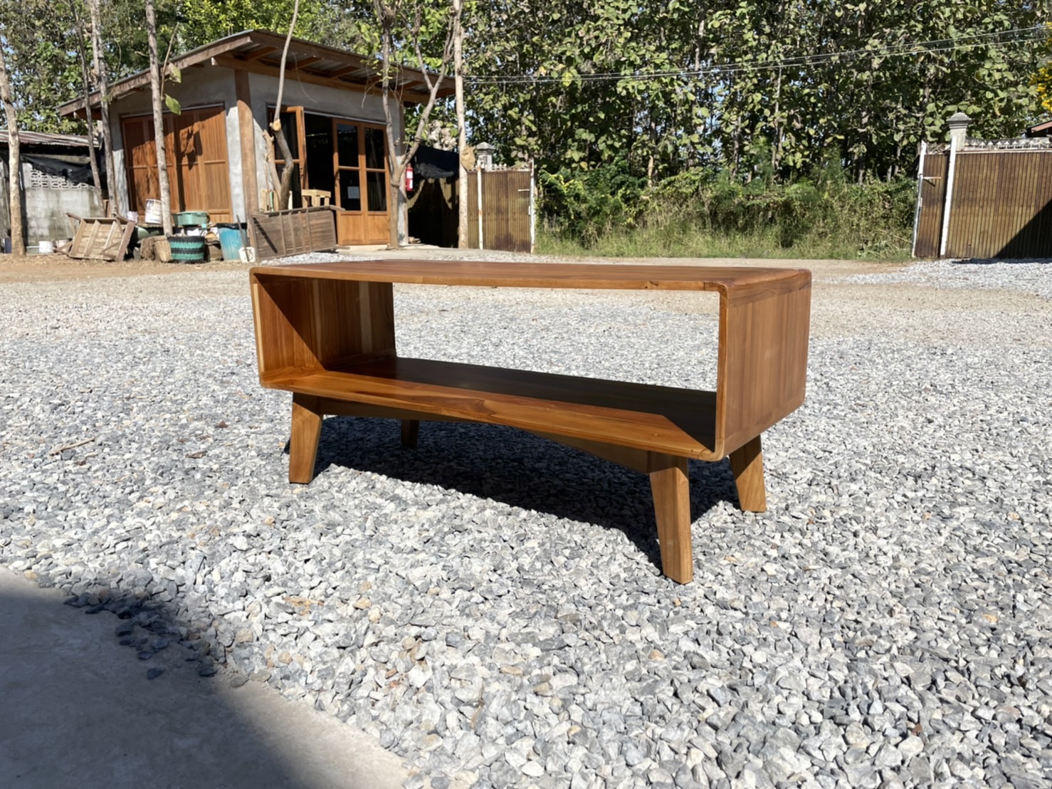 โต๊ะกลางมินิมอลขาแบน