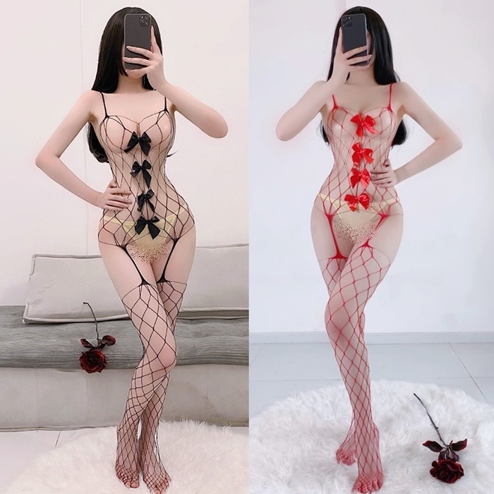 K111 ชุดตาข่ายเซ็กซี่ บอดี้สต็อกกิ้งตาข่ายใส่เต็มตัว สวมใส่แบบคล้องไหล่ มาในแบบช่องตาข่ายกว้างๆประดับโบว์ตามรูปถ่ายสินค้าจริง