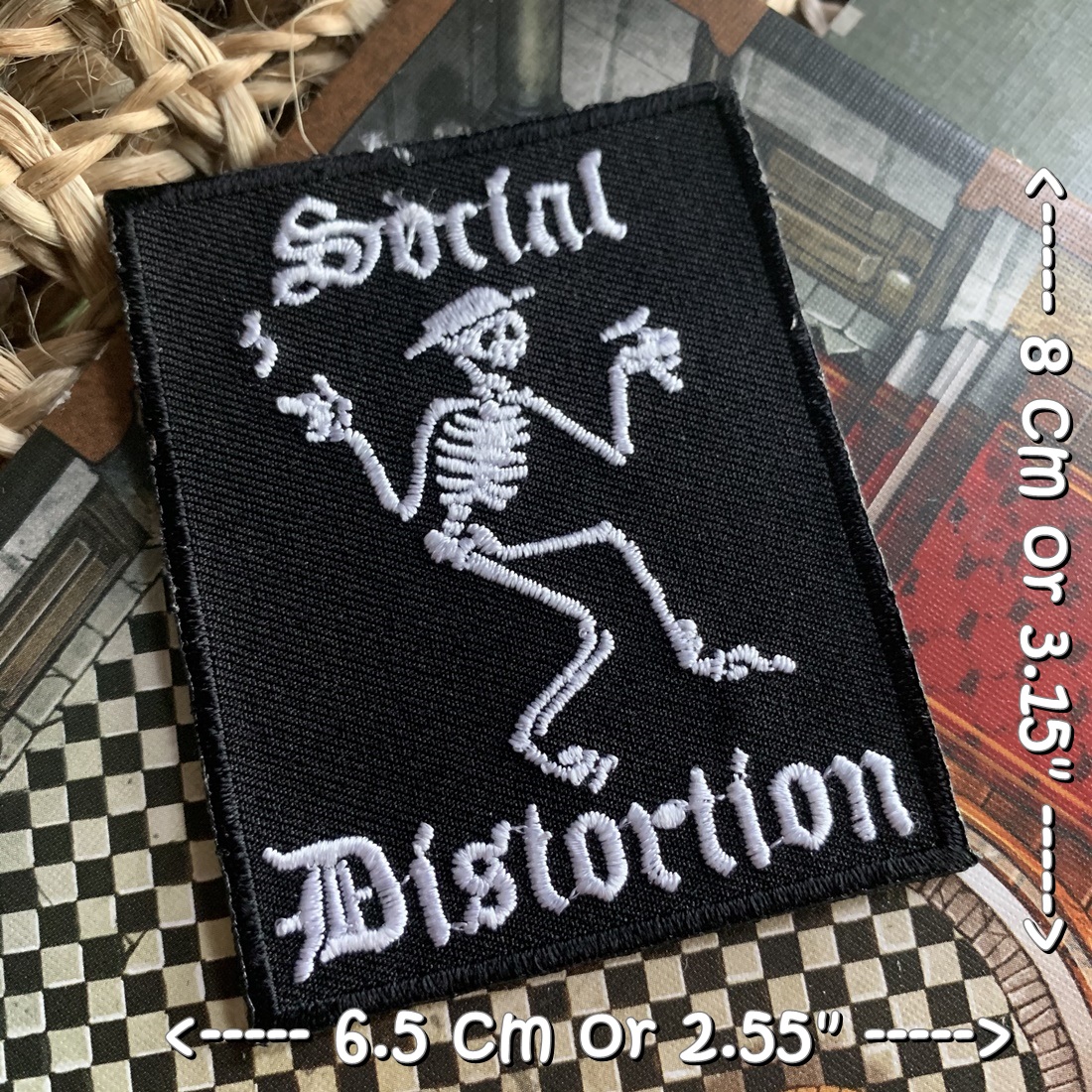 Social Distortion วงดนตรี ร็อค เฮฟวี่เมทัล พังค์ ตัวรีดแบบปัก อาร์มปัก ตัวรีดติดเสื้อ ตัวรีด ติดกระเป๋า ติดหมวก ติดแจ๊คเก็ต Rock Iron on Embroidered Patch