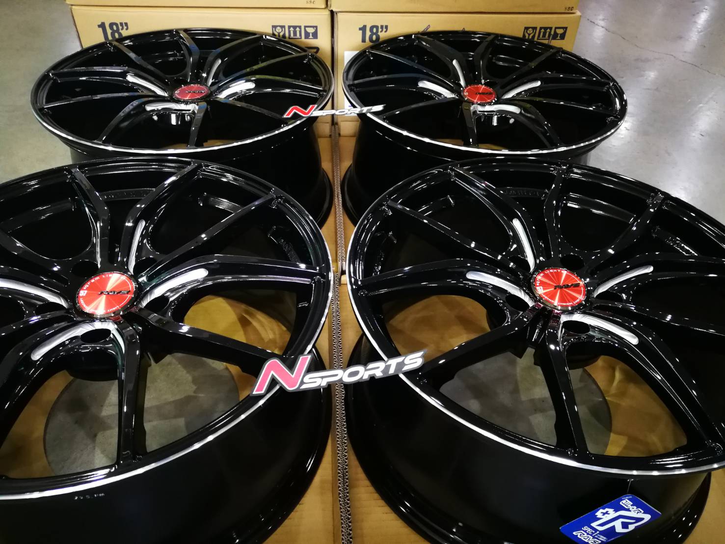 Rayswheel 57FXX 18x8.5+38, 5-114.3