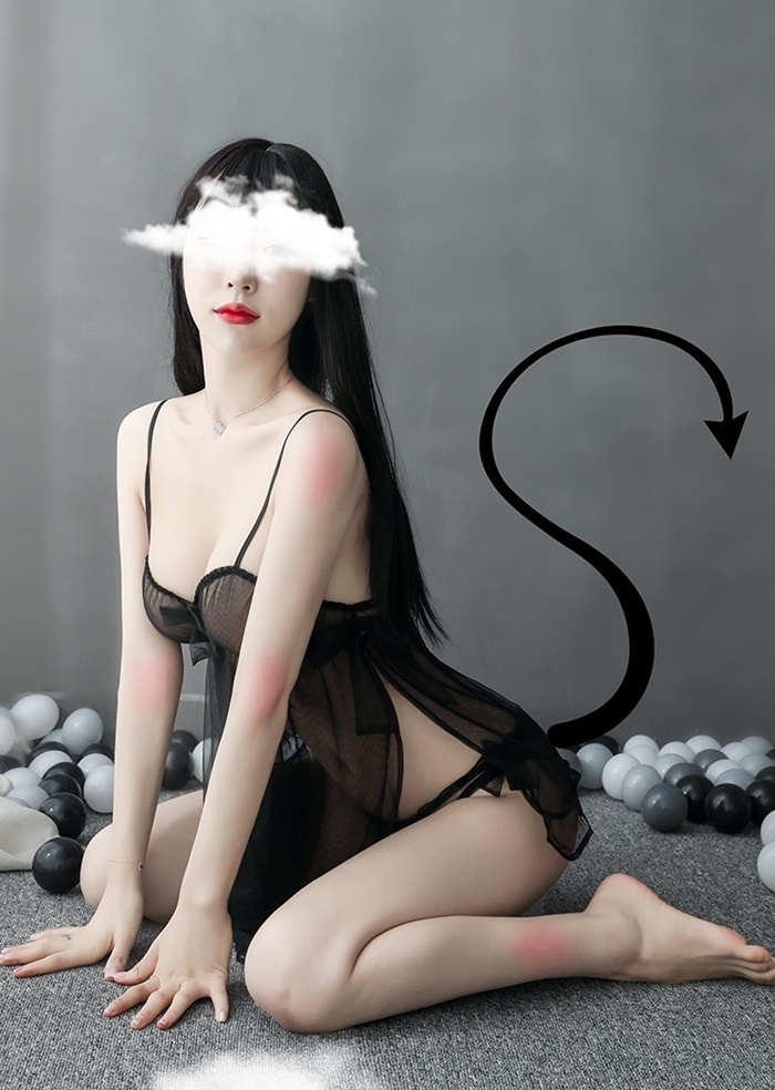 N823 ชุดนอนเซ็กซี่ ชุดนอนซีทรูสวมใส่แบบใช้สายคล้องไหล่ ตัวชุดเย็บตกแต่งโบว์ตามภาพมาพร้อมกับกางเกงในผ้าซีทรูเข้าชุดตามรูปถ่ายสินค้าจริงค่ะ