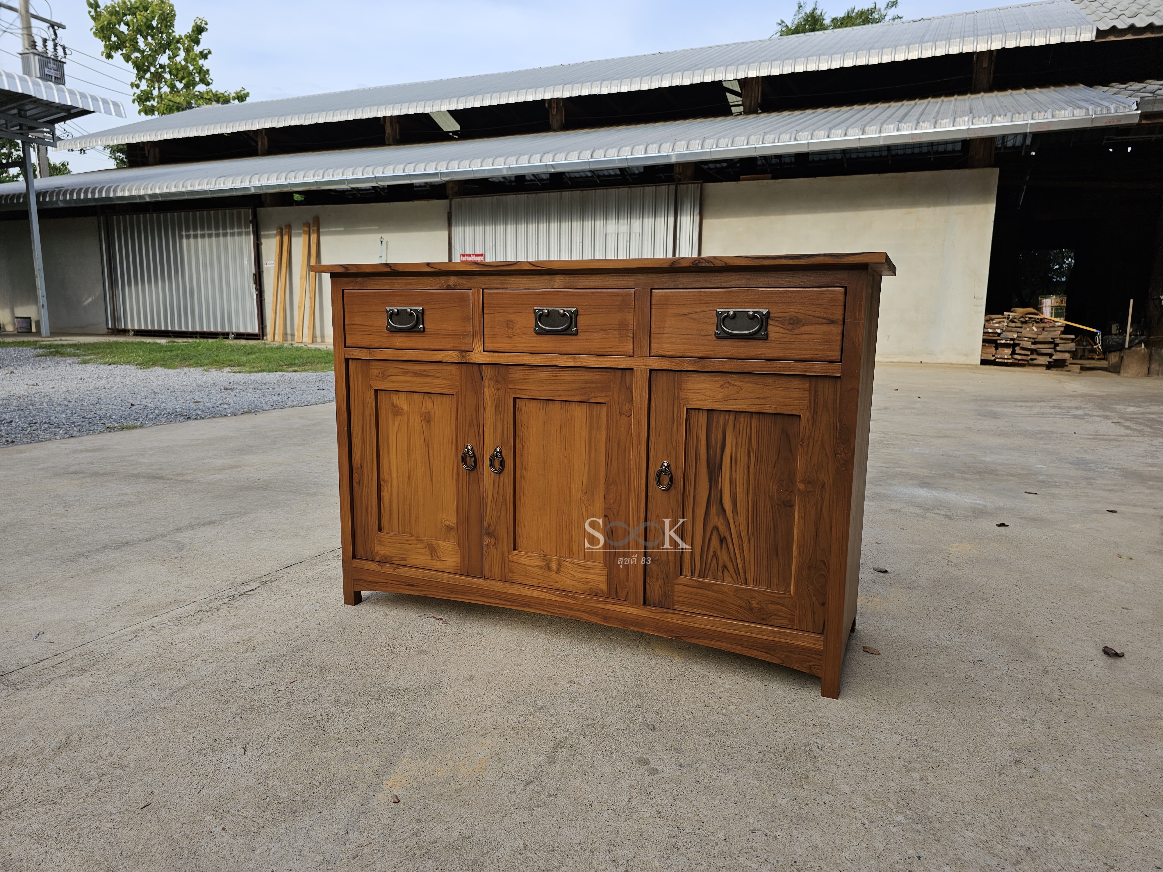 ตู้เก็บของบานหลุม 3 ลิ้นชัก (ไม่รวมมือจับ)