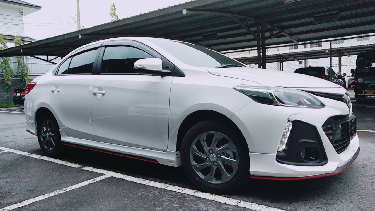 ชุดแต่ง Vios 2017 รุ่น Santo ชุด 5 ชิ้น(สปอยเลอร์)