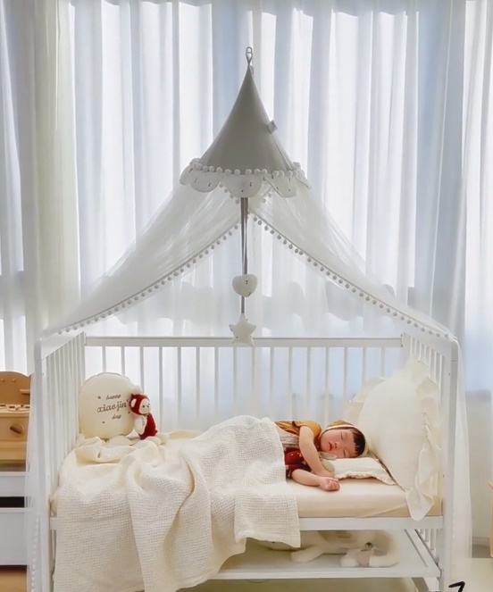 มุ้งกระโจมทรางกรวยปราสาท แบบสแตนด์ขาตั้ง คลุมถึงพื้นใช้ง่ายเคลื่อนย้ายสะดวก