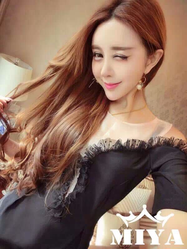 จั๊มสูทขาสั้นผ้าซาตินสีดำ ส่งฟรี ems