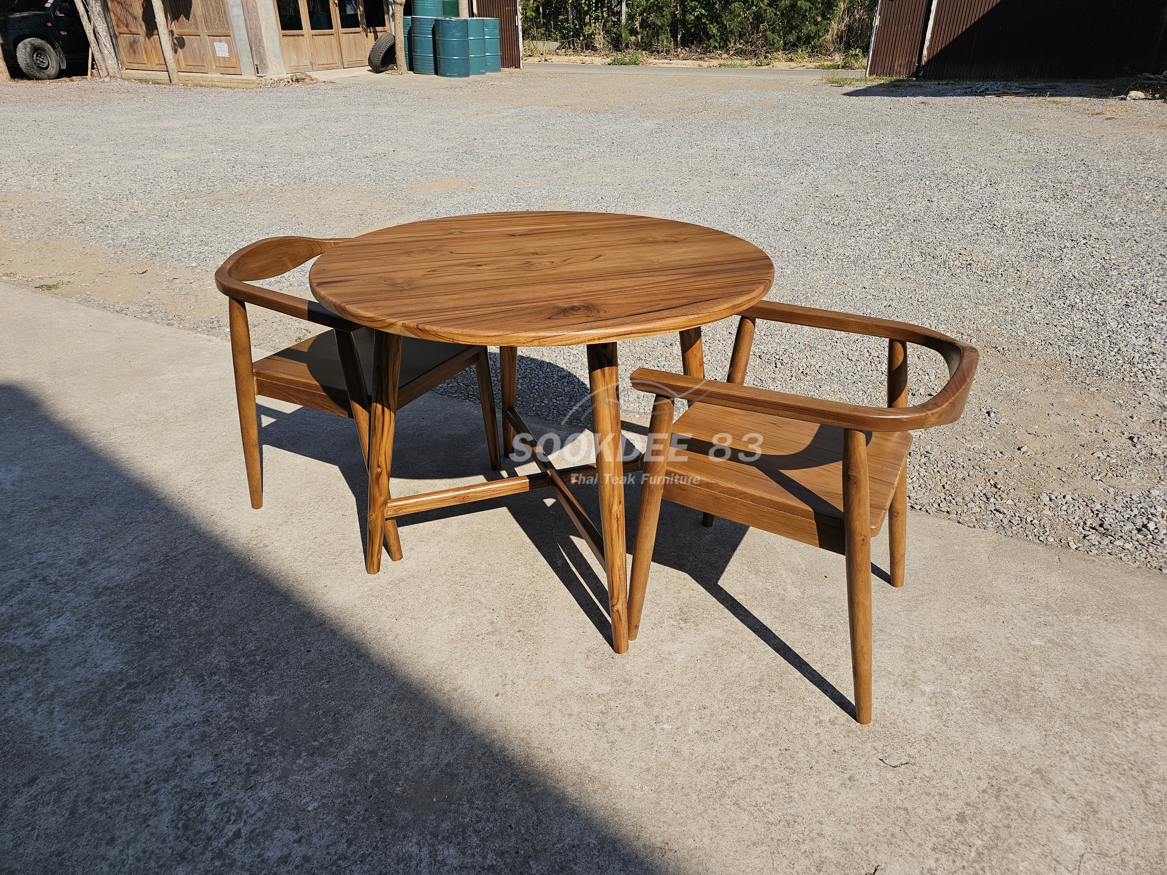ชุดโต๊ะกลมอะเมซอนมีที่วางเท้า 1 ม. เก้าอี้ฮ่องกง