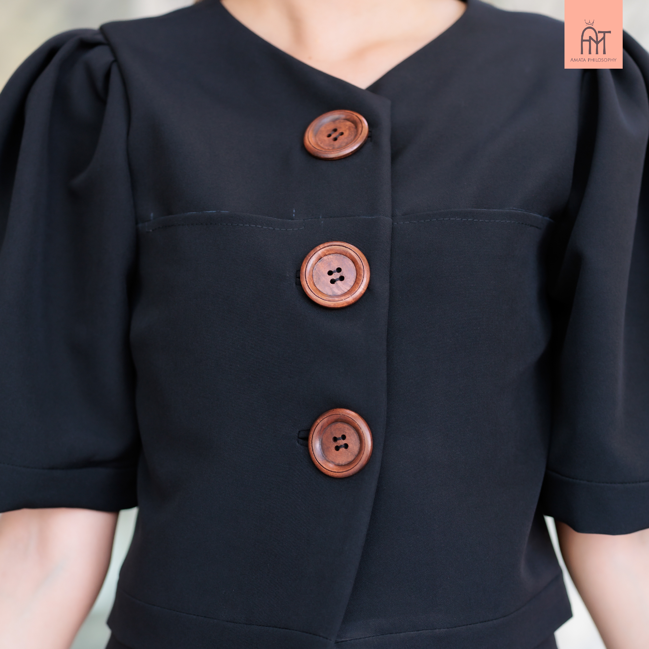 AMATA เสื้อ SAIMARA สีดำ