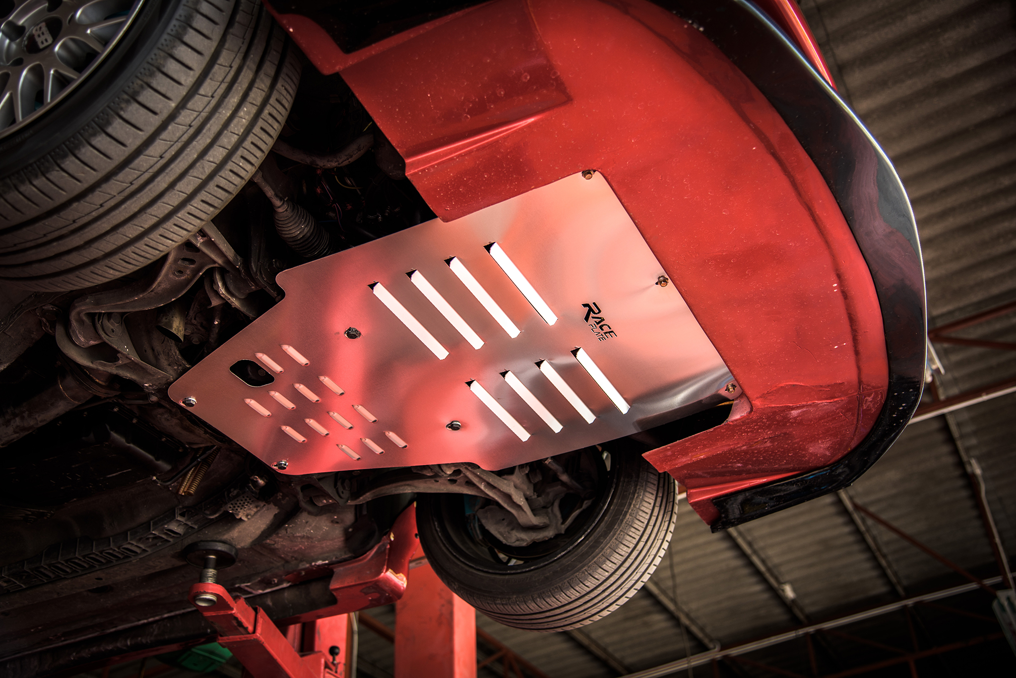 แผ่นปิดใต้ห้องเครื่องอลูมิเนียม Toyota Supra 80 Raceplate_Undertray