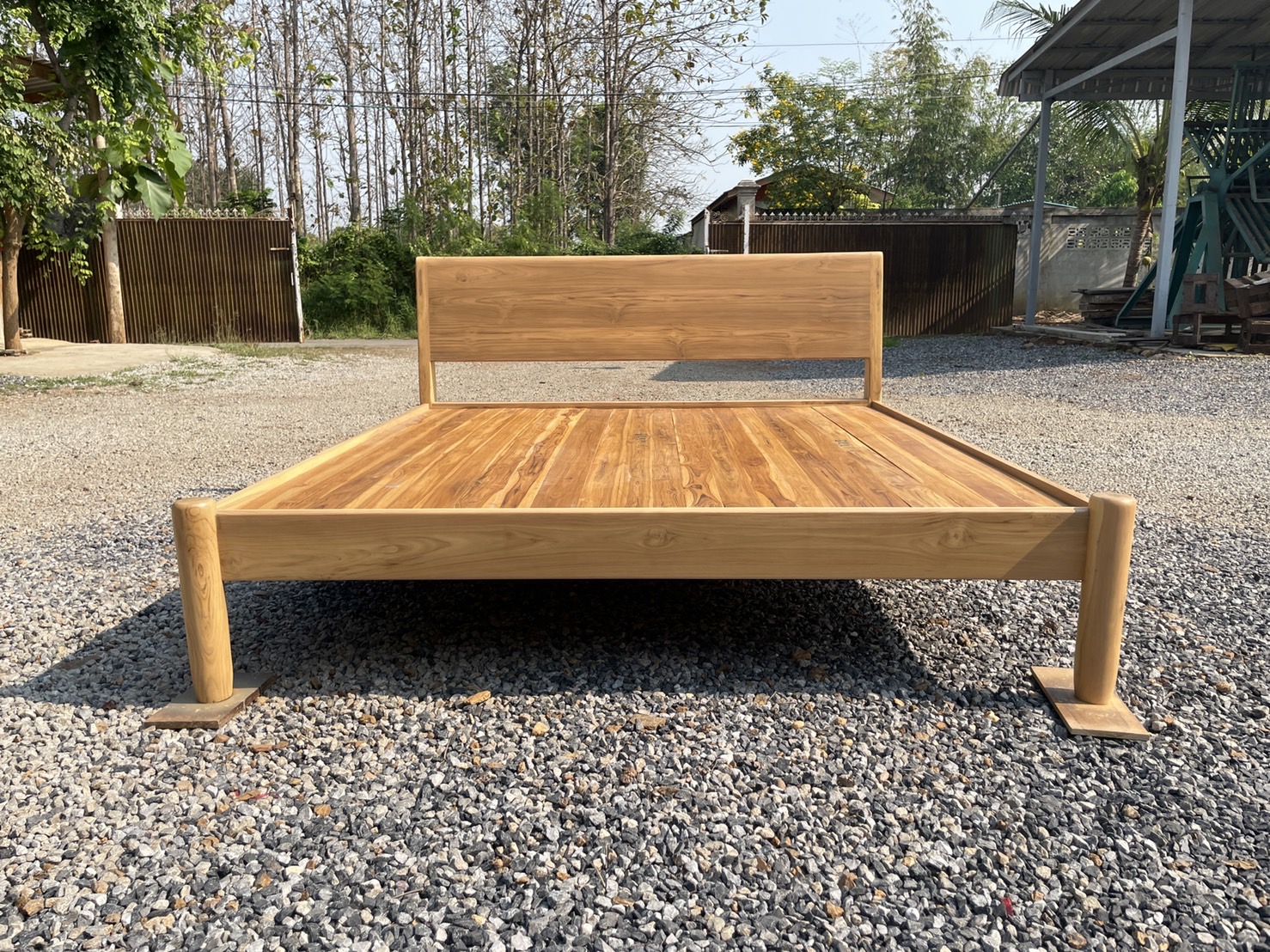 เตียงมินิมอลสไตล์ญี่ปุ่น (สีสัก)