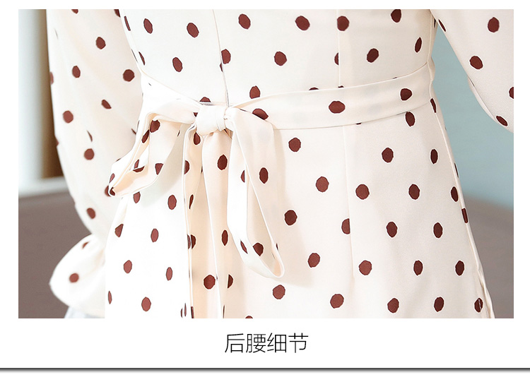 ชุดเดรสสีครีมผ้าโพลีเอสเตอร์ผสมลายจุดสีน้ำตาล แขนยาว ส่งฟรี ems