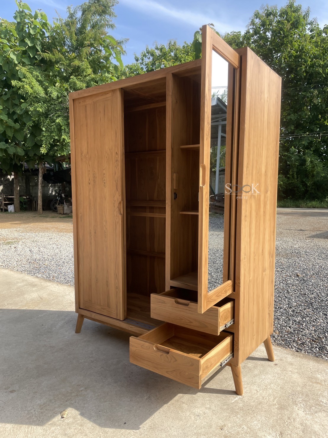 ตู้เสื้อผ้าโมเดิร์น มีชั้นพับผ้า