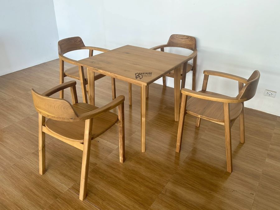ชุดโต๊ะเก้าอี้ไม้สัก 4 ที่นั่ง สีมูจิ