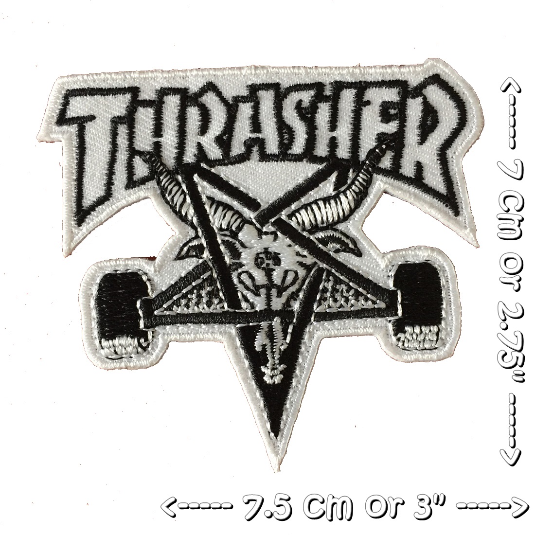 โลโก้ Thrasher สีขาว ตัวรีดติดเสื้อ อาร์มรีด อาร์มปัก ตกแต่งเสื้อผ้า หมวก กระเป๋า แจ๊คเก็ตยีนส์ Quote Embroidered Iron on Patch