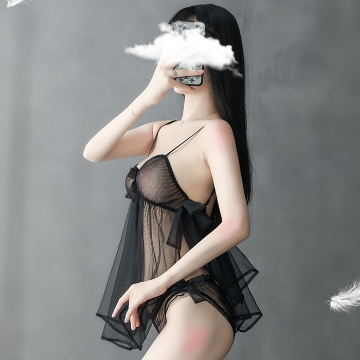 N823 ชุดนอนเซ็กซี่ ชุดนอนซีทรูสวมใส่แบบใช้สายคล้องไหล่ ตัวชุดเย็บตกแต่งโบว์ตามภาพมาพร้อมกับกางเกงในผ้าซีทรูเข้าชุดตามรูปถ่ายสินค้าจริงค่ะ