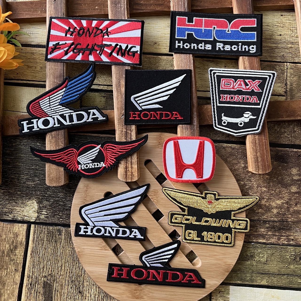 Honda ตัวรีดติดเสื้อ อาร์มรีด อาร์มปัก ตกแต่งเสื้อผ้า หมวก กระเป๋า แจ๊คเก็ตยีนส์ Racing Embroidered Iron on Patch