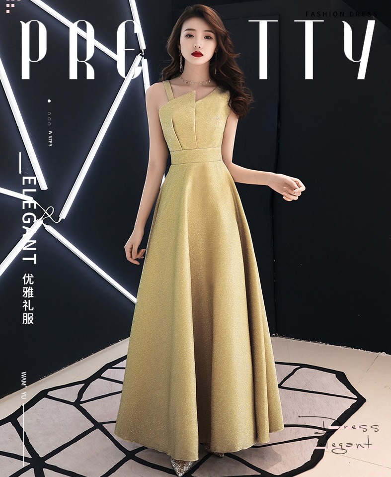 ชุดราตรียาวสีทอง ผ้ากลิสเตอร์สะท้อนแสงระยิบระยับสวยมากๆๆค่ะ ส่งฟรี