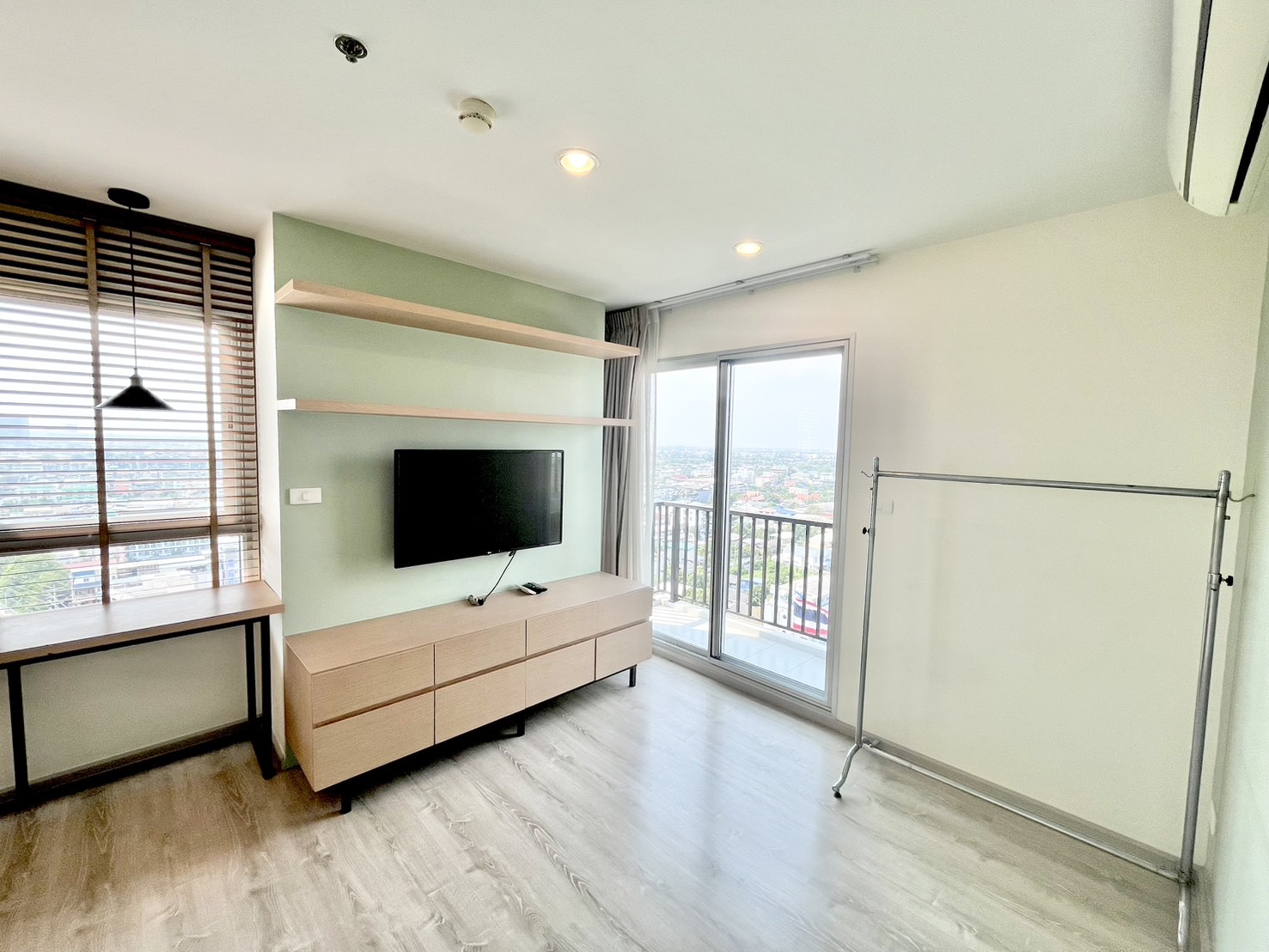 ขายคอนโด Chewathai Phetkasem 27 (ชีวาทัย เพชรเกษม 27) ใกล้รถไฟฟ้าและรถใต้ดินบางหว้า