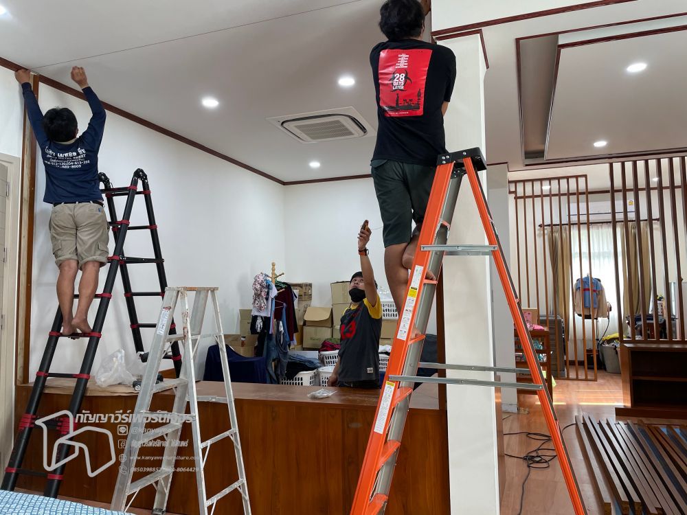 เฟอร์นิเจอร์ไม้สัก