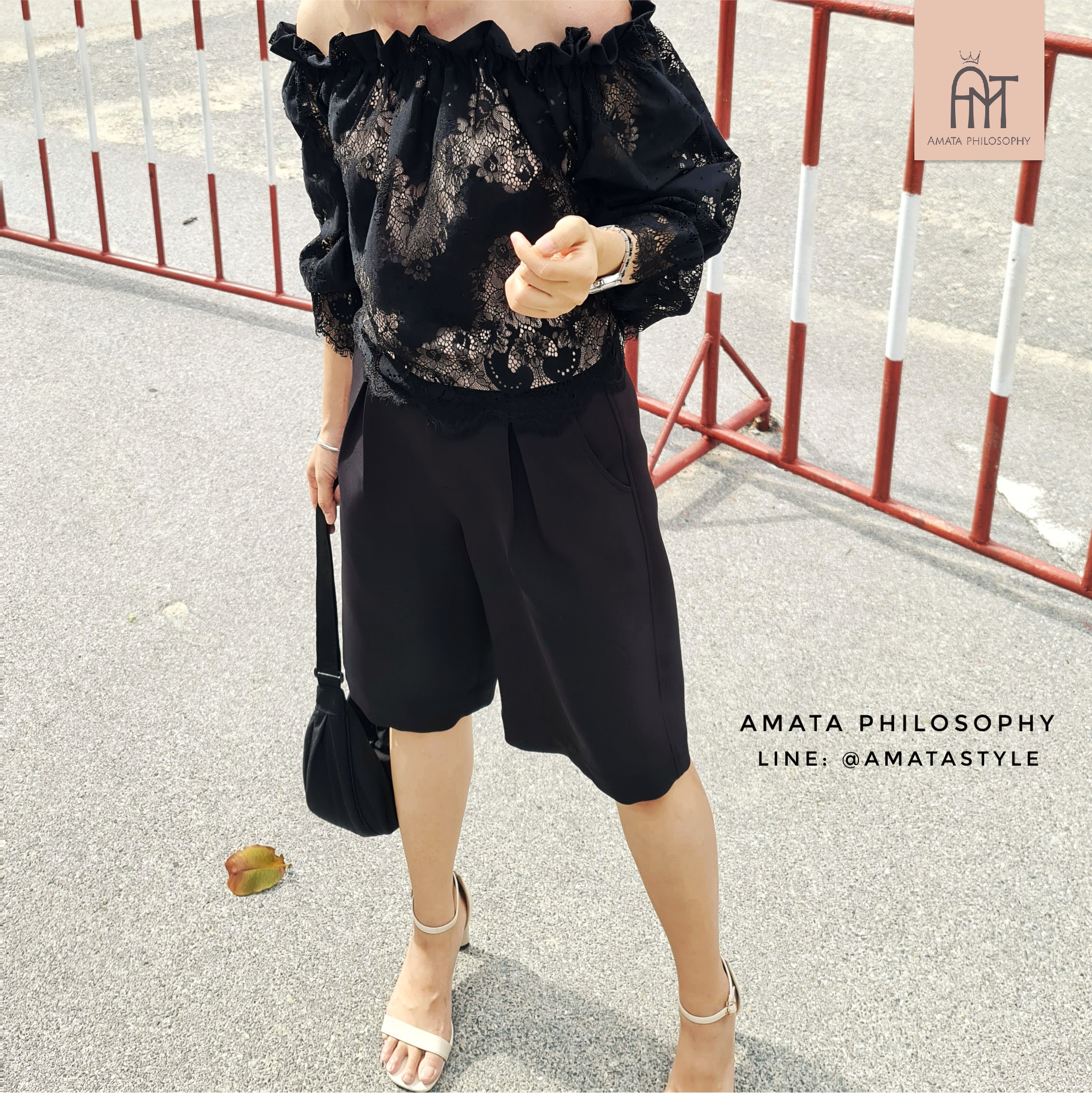 AMATA กางเกงขาสั้นเอวสูง DIRTY COFFEE สีดำ สีขาว