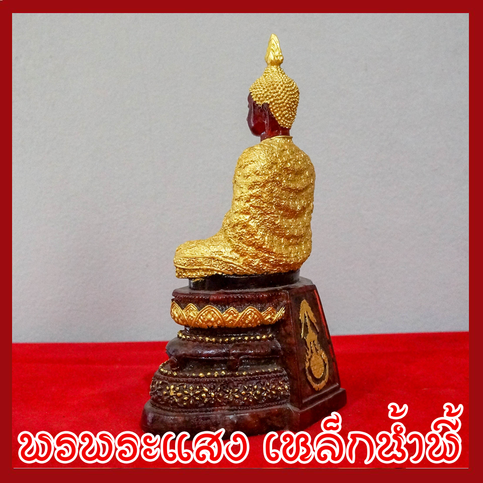 พระแก้วแดง ทรงเครื่องฤดูหนาว มวลสารแร่เหล็กน้ำพี้ ฐาน 5 นิ้ว