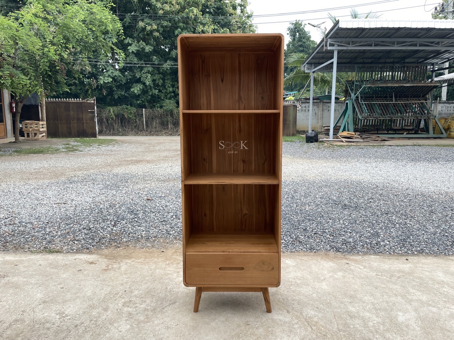 ชั้นวางหนังสือมินิมอล (สีสัก)