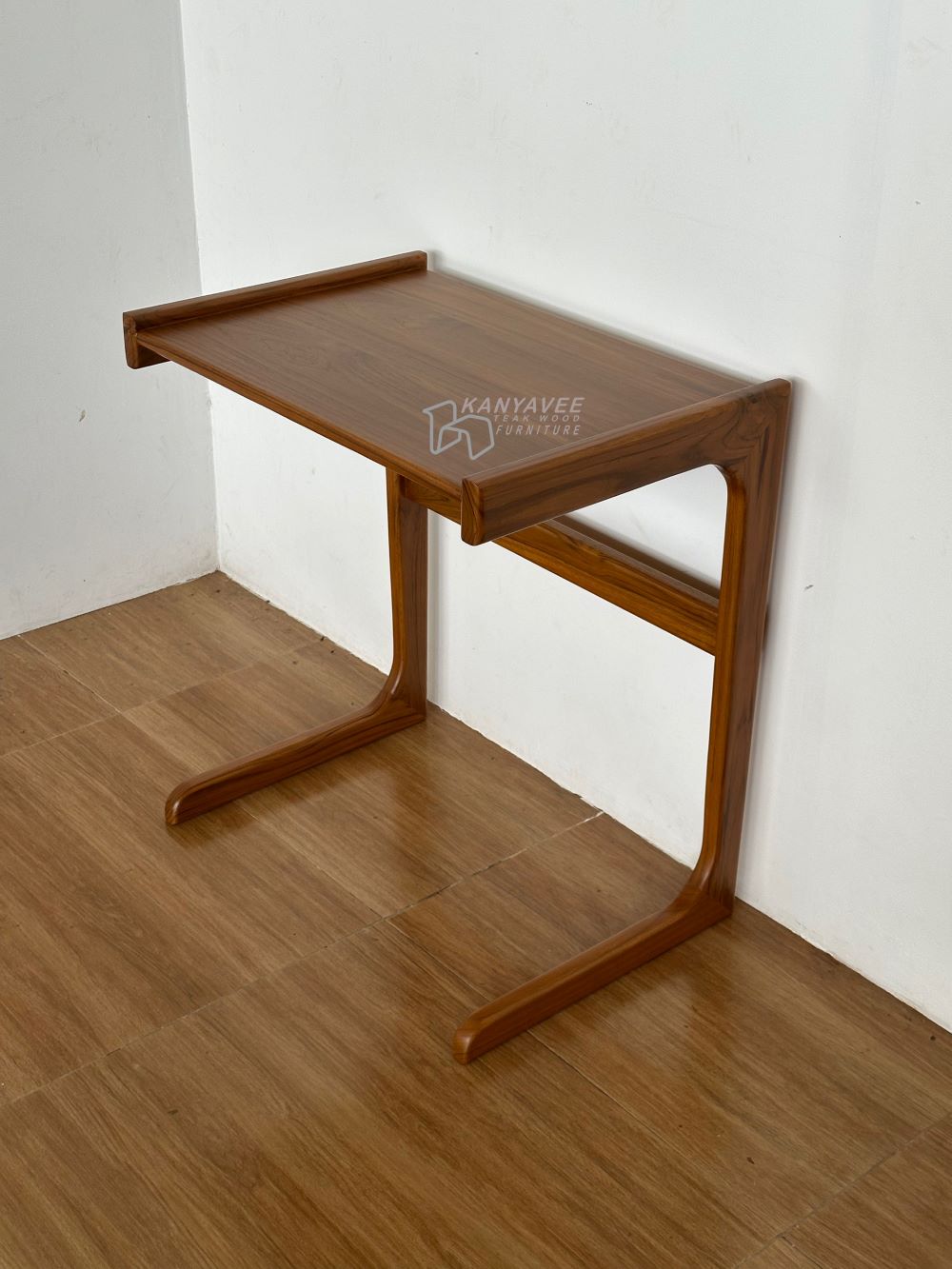 โต๊ะข้างโซฟาไม้สักมินิมอล