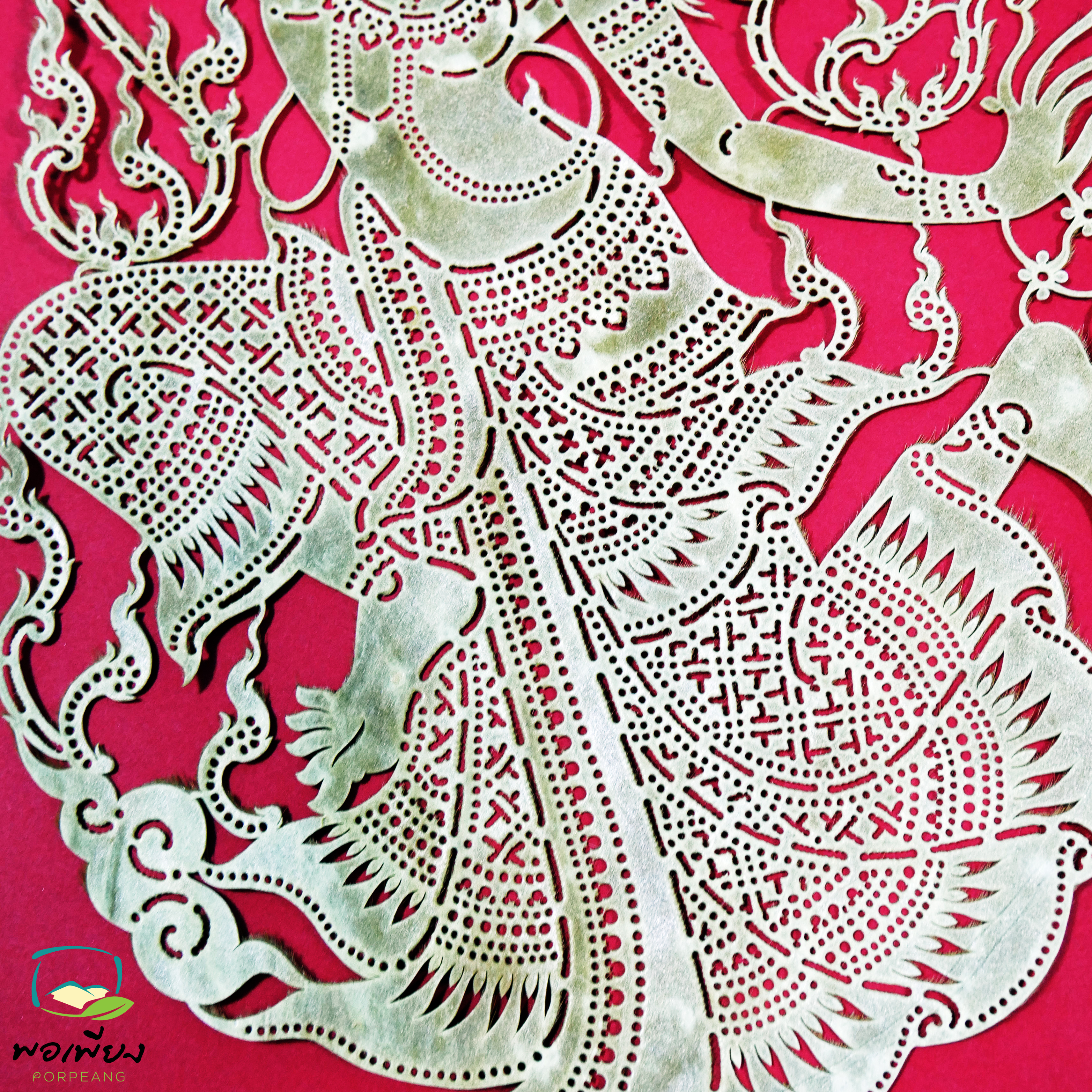 พระอินทร์เป่าสังข์ คู่กับ นางฟ้าโปรยดอกไม้