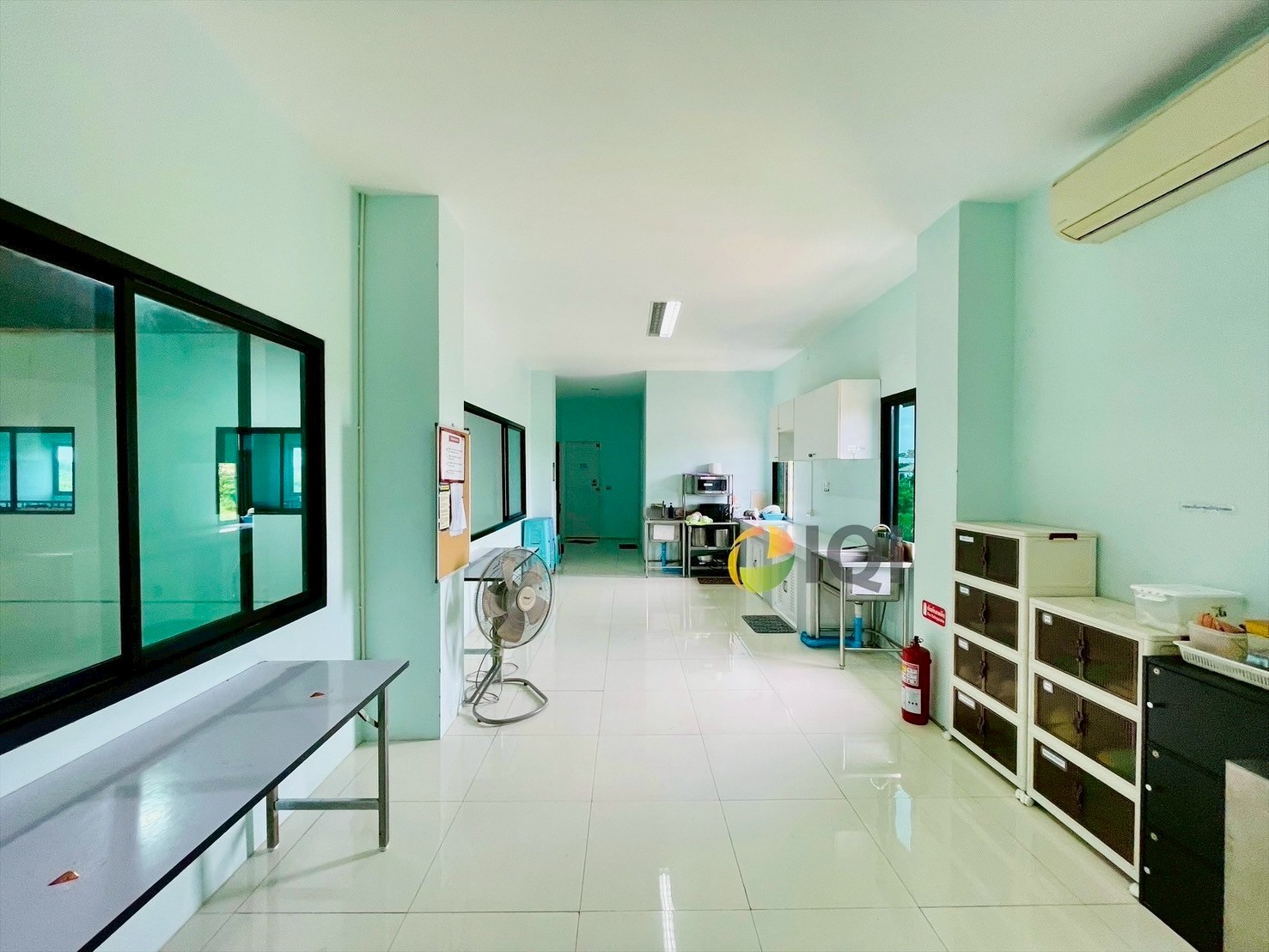 ขายที่ดินพร้อมสำนักงาน 2 ชั้นและคลังสินค้า เนื้อที่ 1 ไร่ ถนนบัวนครินทร์ บางนาตราด