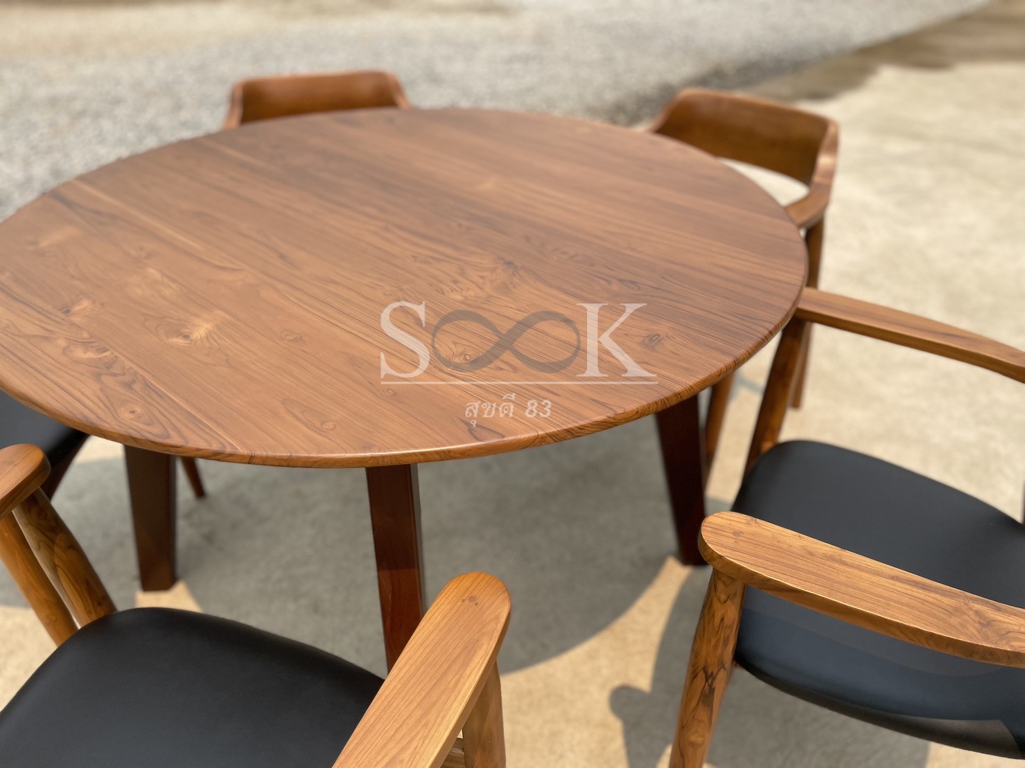 ชุดโต๊ะกลมอะเมซอน เก้าอี้ฮิโรชิมา