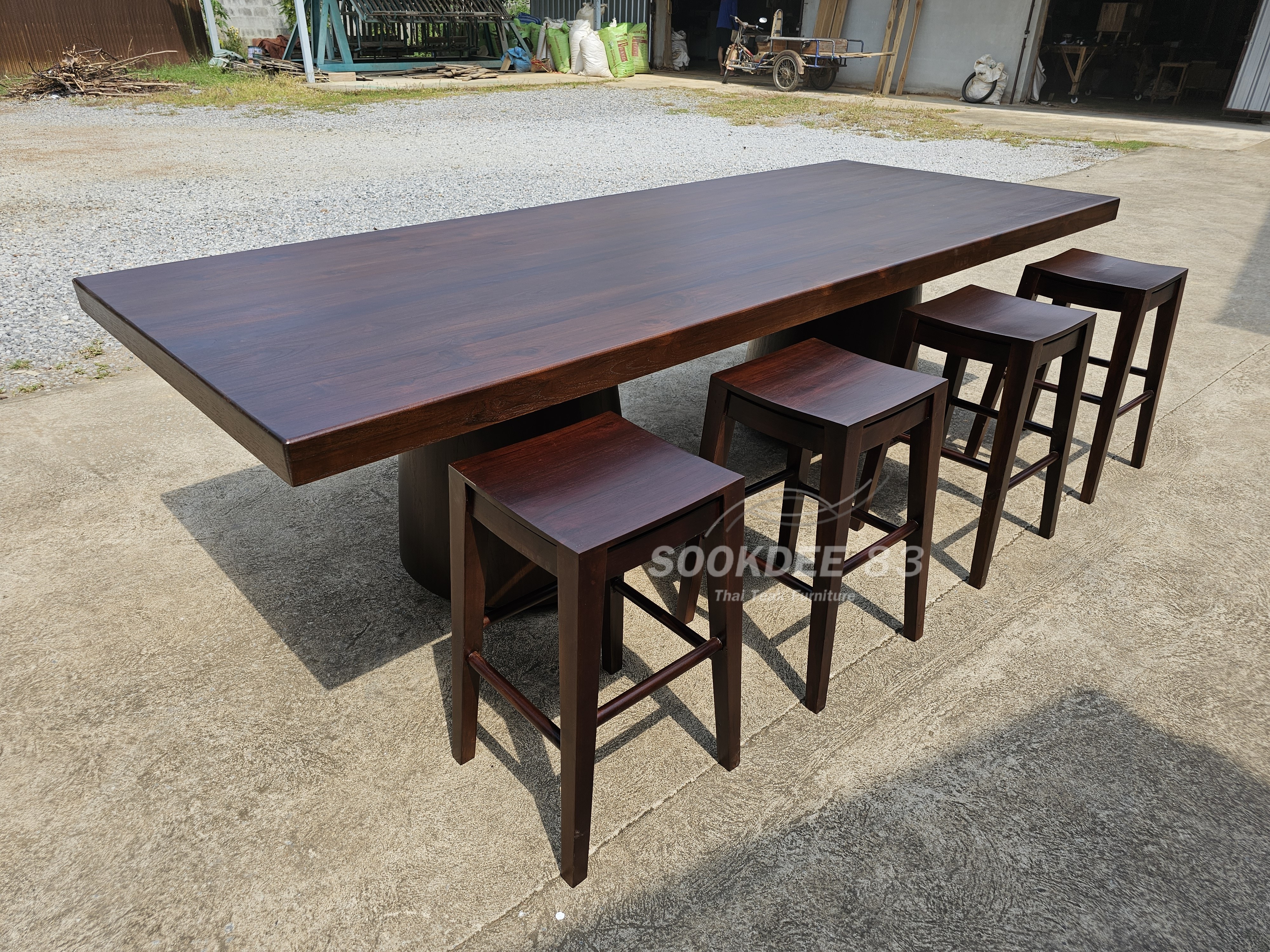 ชุดกินข้าวโต๊ะขากรวย เก้าอี้บาร์ (สีสัก)