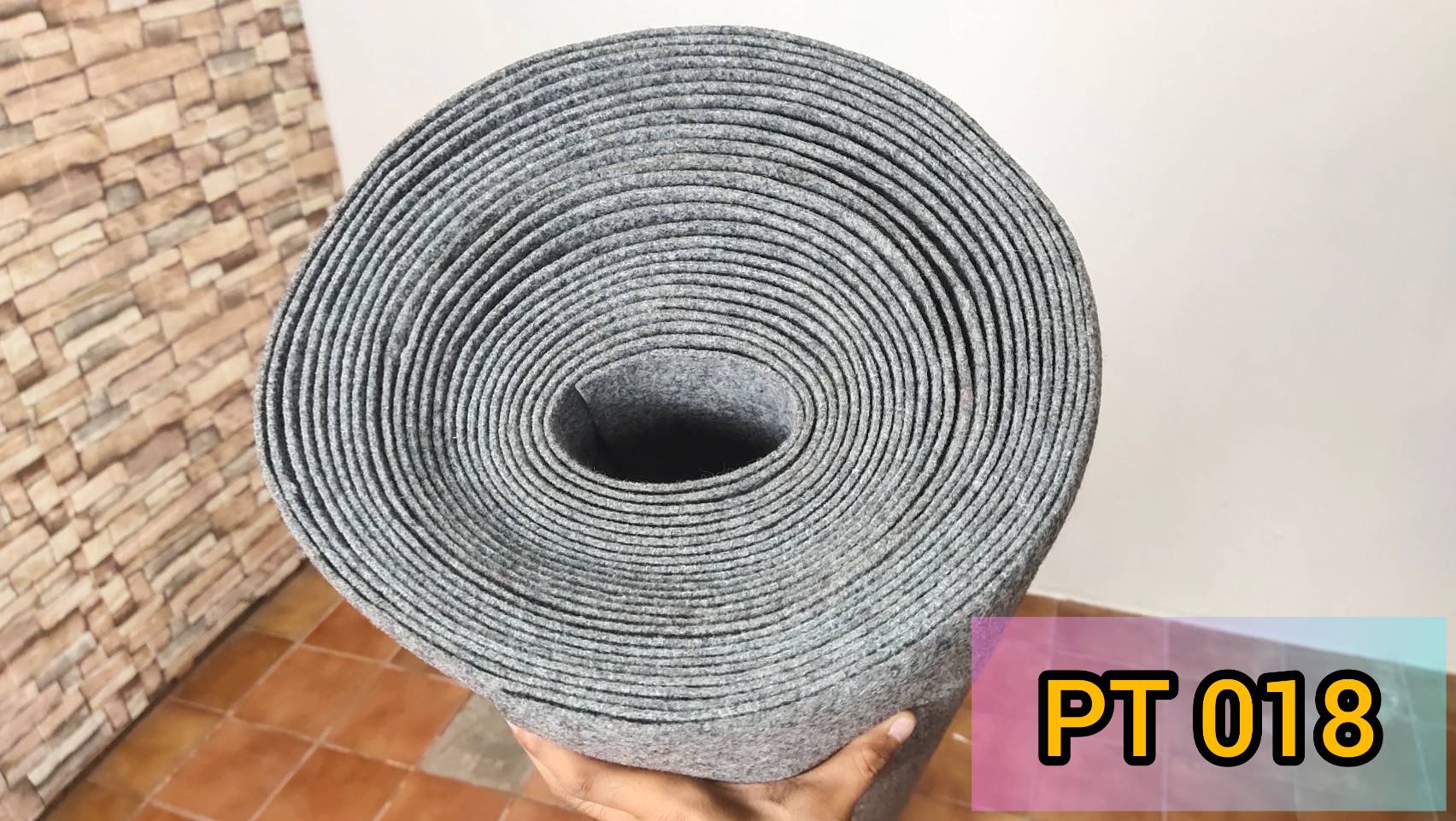 พรมอัดเรียบ สีเทา รุ่น PT018 หนา 4 มิล กว้าง 1.5 เมตร
