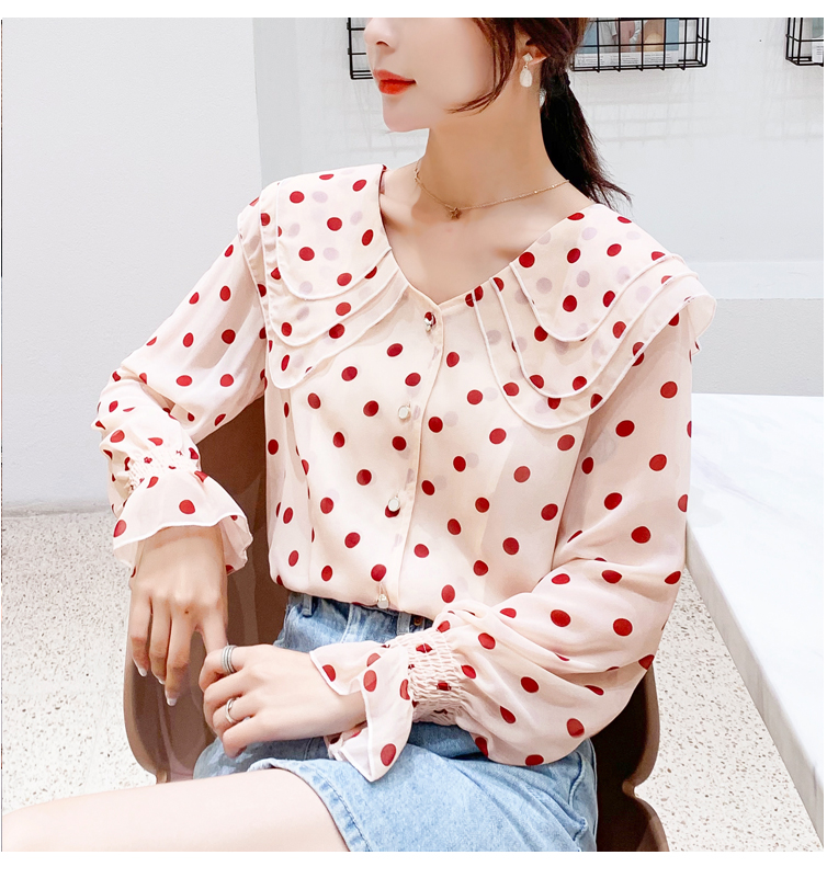 เสื้อสีครีมลายจุดสีแดง เสื้อใส่ทำงานสวยๆๆ ส่งฟรี ems