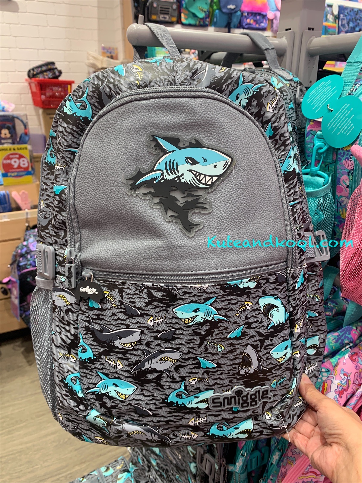 กระเป๋าสะพาย เป้ smiggle Backpack- (Wild side) - ฉลาม