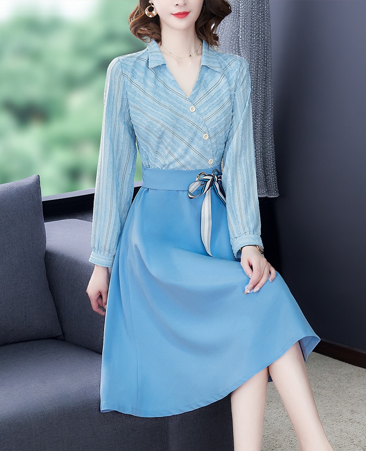 ชุดเดรสสีฟ้าใส่ทำงานก็เก๋ ใส่ออกงานก็สวยค่ะะ ส่งฟรี ems