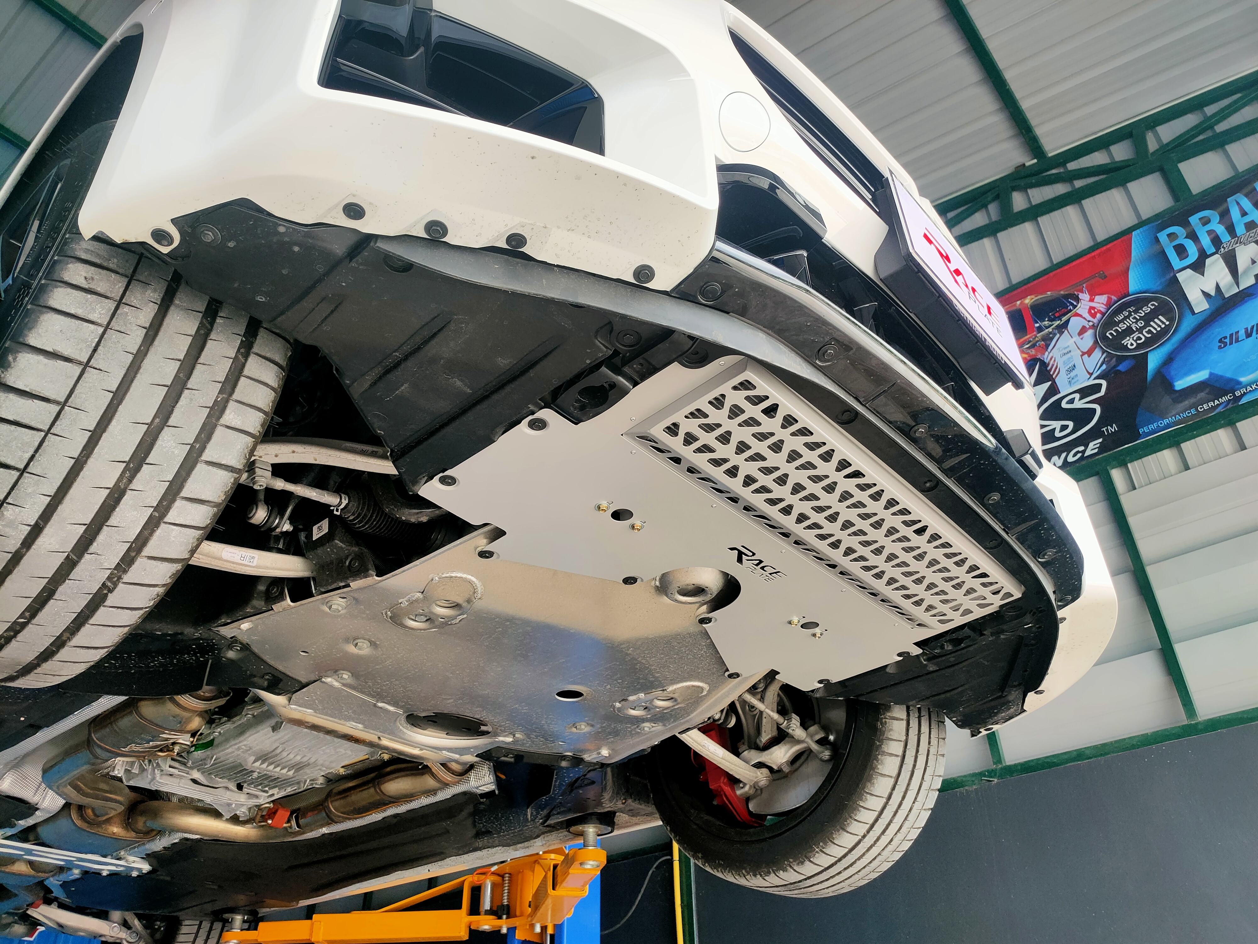 แผ่นปิดใต้ Oil Gearอลูมิเนียม BMW M2, 3,4 G8X Raceplate_Undertray