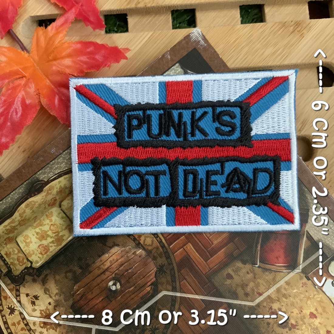 Punk's not Dead ตัวรีดติดเสื้อ อาร์มรีด อาร์มปัก ตกแต่งเสื้อผ้า หมวก กระเป๋า แจ๊คเก็ตยีนส์ Quote Embroidered Iron on Patch