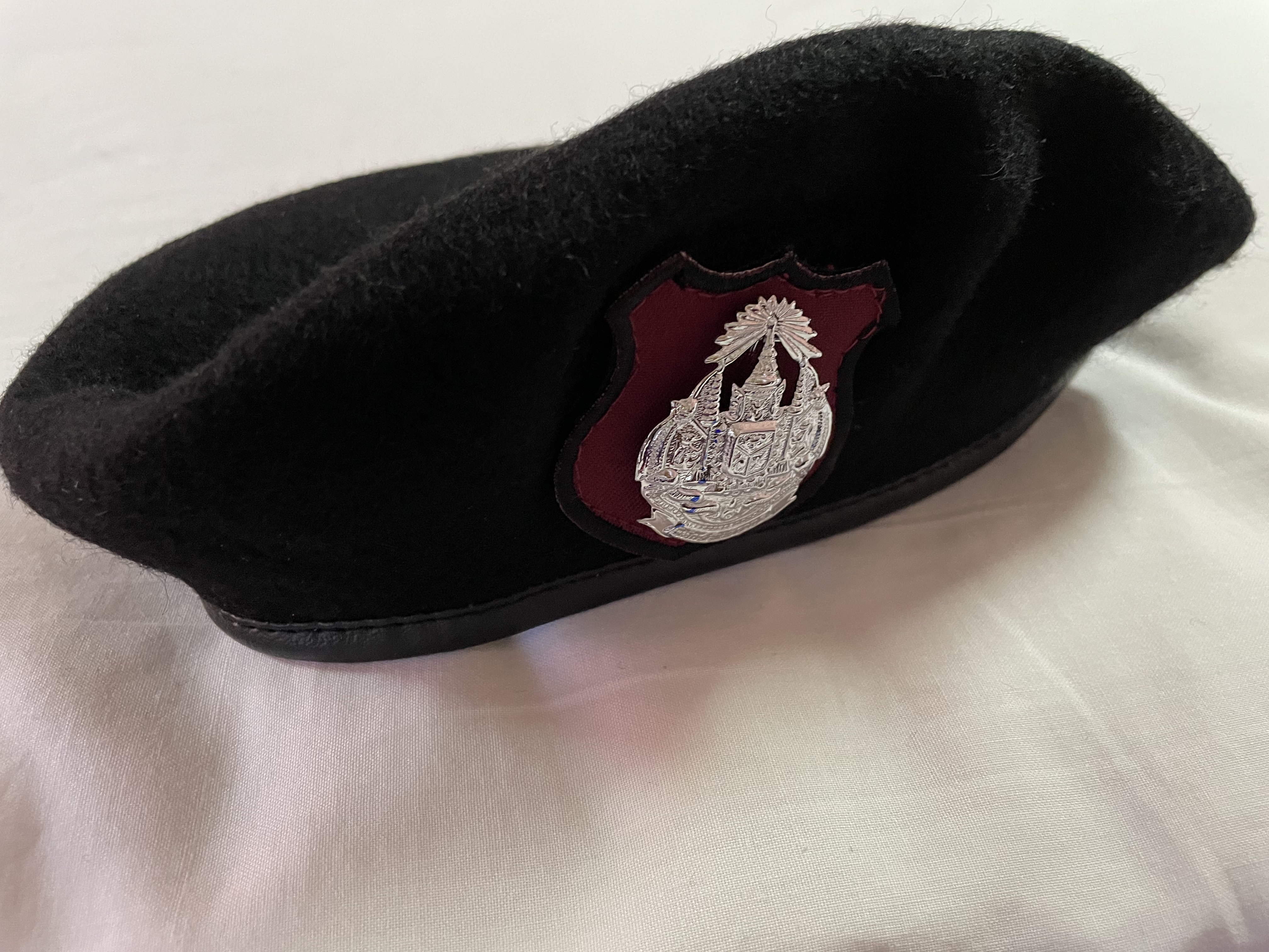 หมวกไบเล่ย์ TOP เบเร่ต์ สักหลาด ตำรวจ พร้อม หน้าหมวกตีนตุ๊กแก