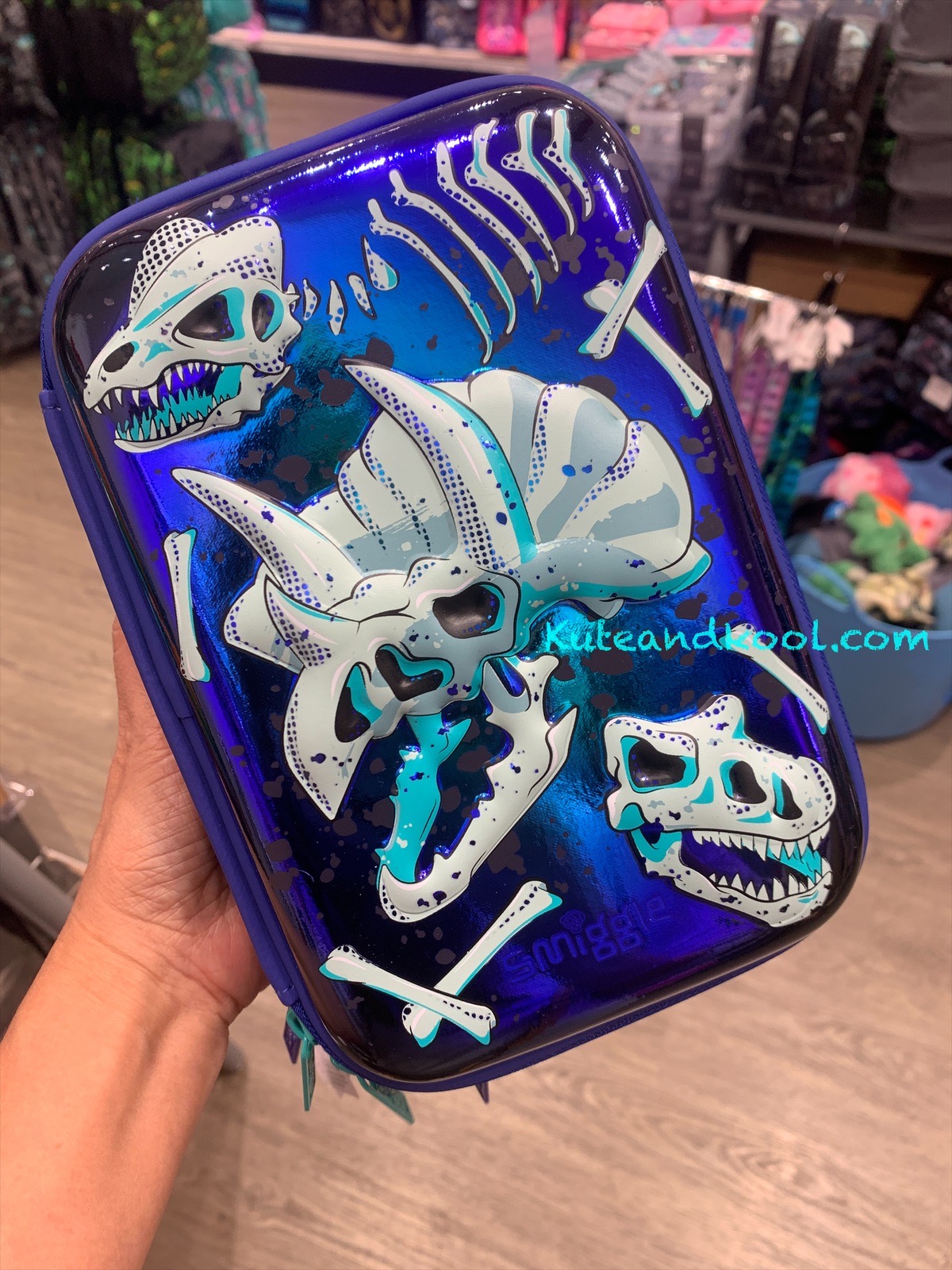 Smiggle Maxi Triple Up Hardtop - mysterious -shark