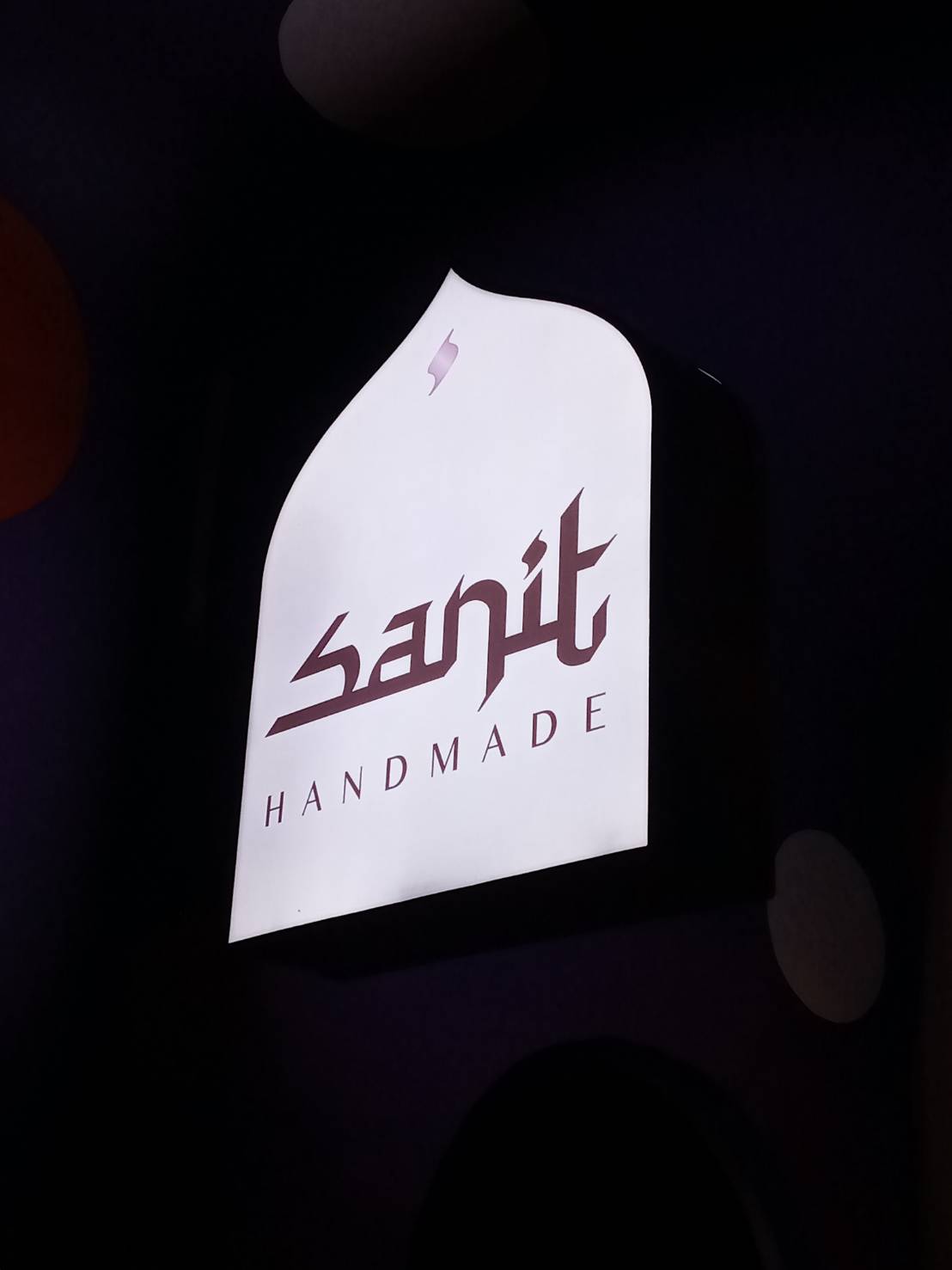 #ป้ายกล่องไฟซิงค์หน้าอะคริลิคติดสติ๊กเกอร์